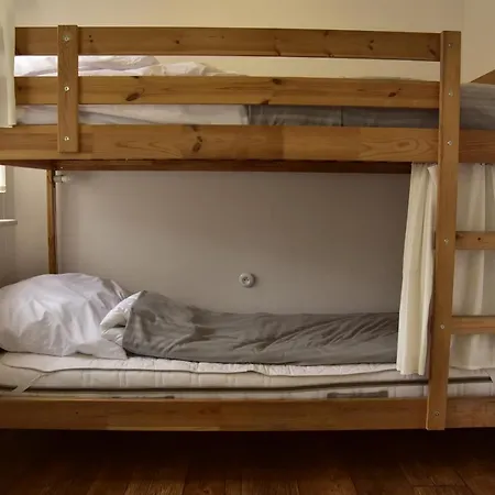 Хостел Stonewall - Self Check In *