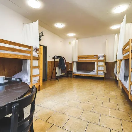 Hostal Stonewall - Self Check In