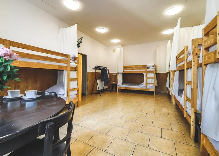 Hostel Stonewall - Self Check In