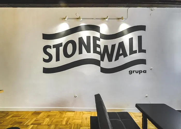 Stonewall - Self Check In *